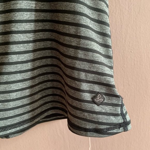 Prana Womens Small Filament Strappy Tank Top Gray and Black Stripe Built in Bra - Picture 9 of 12
